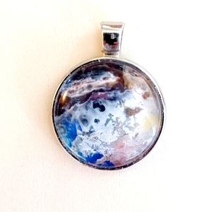 Handmade rou d pendant